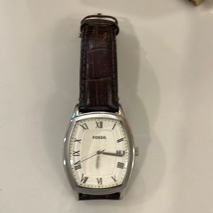 Mens fossil watch with leather band